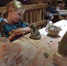 Charger l'image dans la galerie, cours de poterie pour les petits