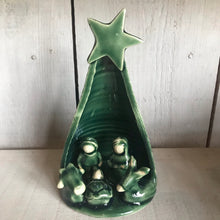 Charger l'image dans la galerie, Crèche de Noël sapin en céramique