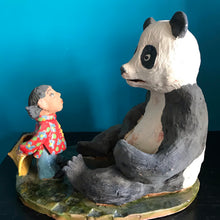 Charger l&#39;image dans la galerie, Gros panda en céramique
