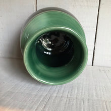 Load image into Gallery viewer, Vase bicolore en grès
