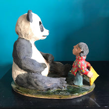 Charger l&#39;image dans la galerie, Gros panda en céramique
